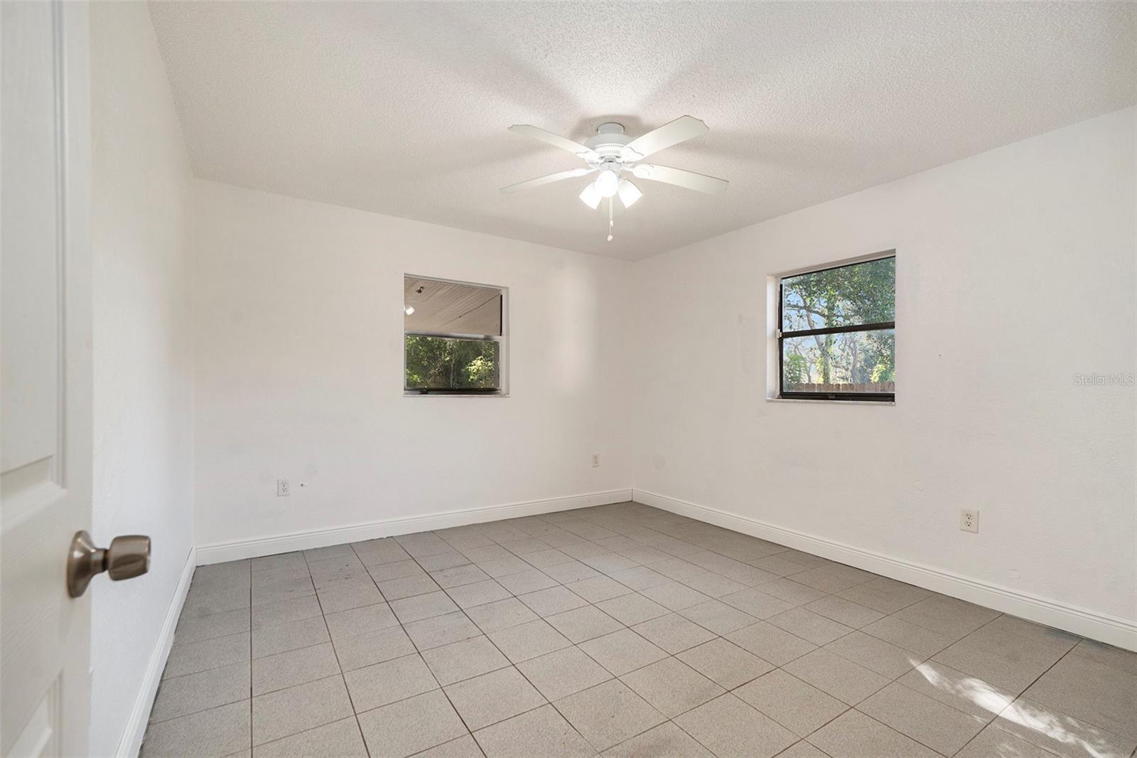 Image 15 of 31 For 12424 Hicks Road