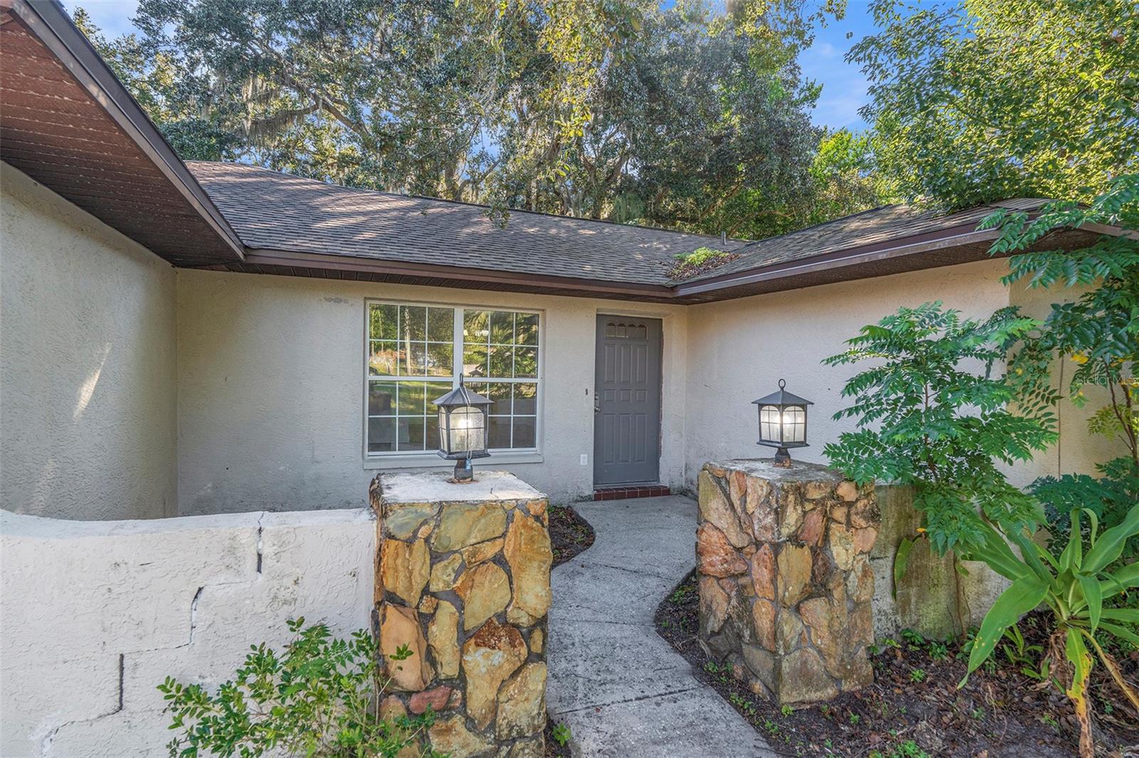 Image 4 of 31 For 12424 Hicks Road