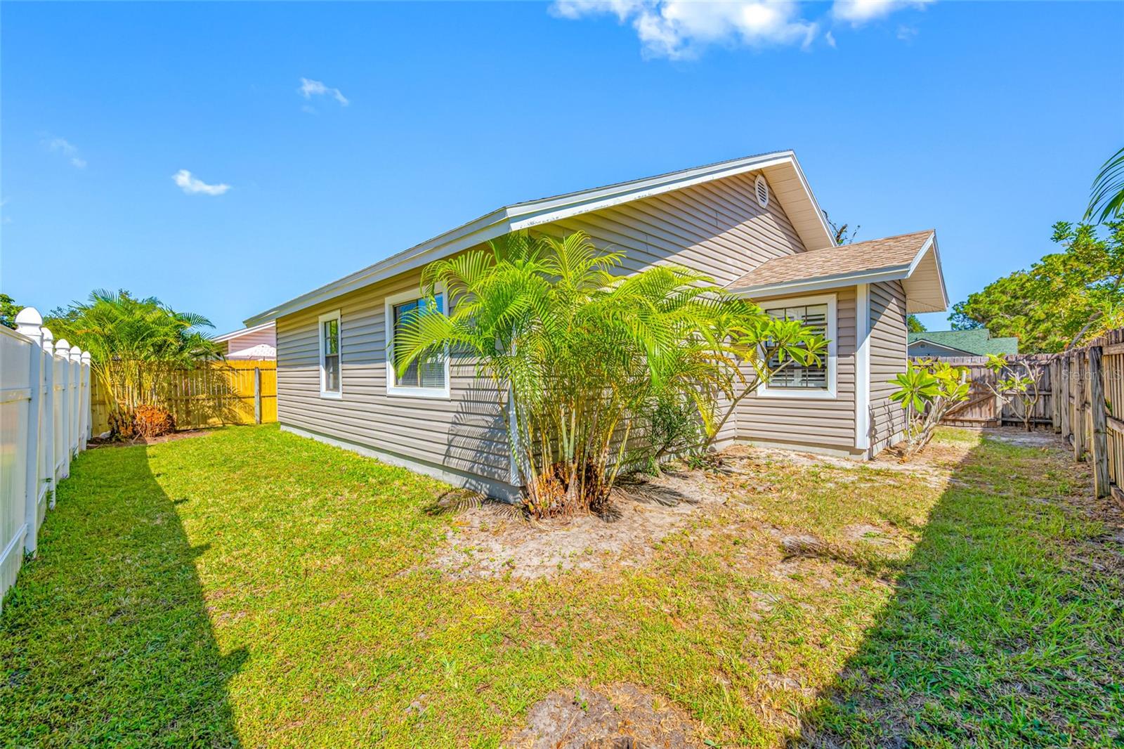 Image 45 of 75 For 1822 Tall Pines Drive