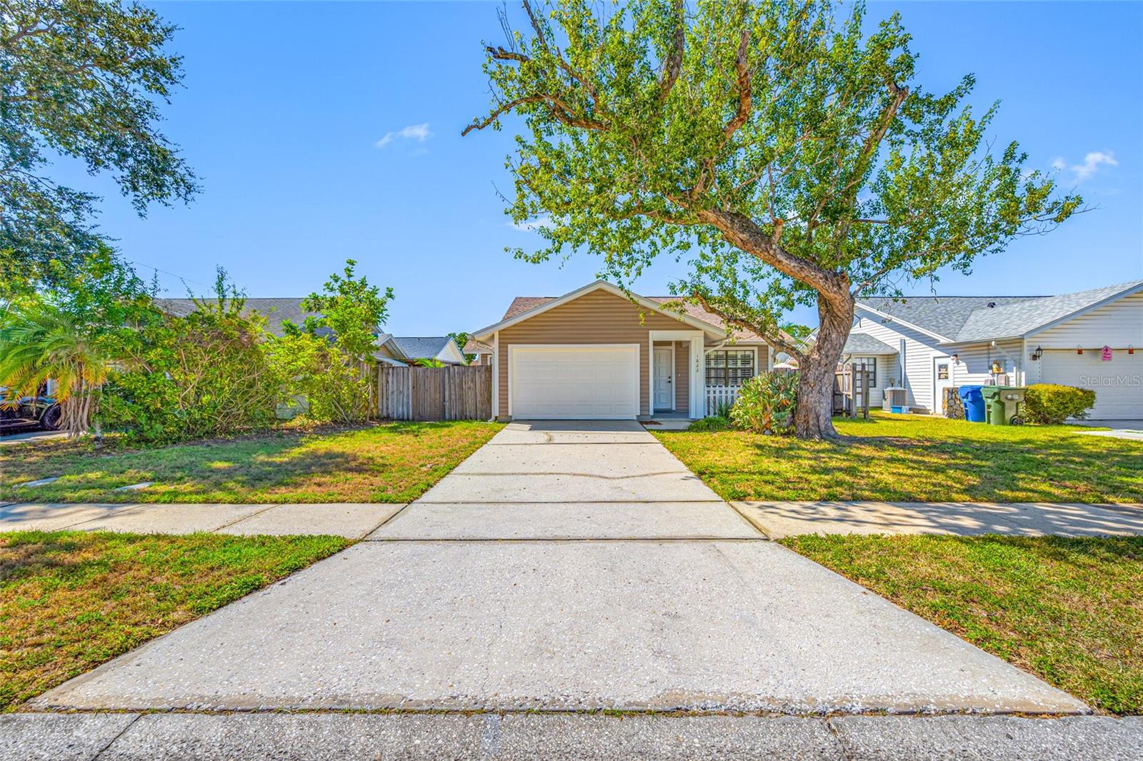 Image 5 of 75 For 1822 Tall Pines Drive