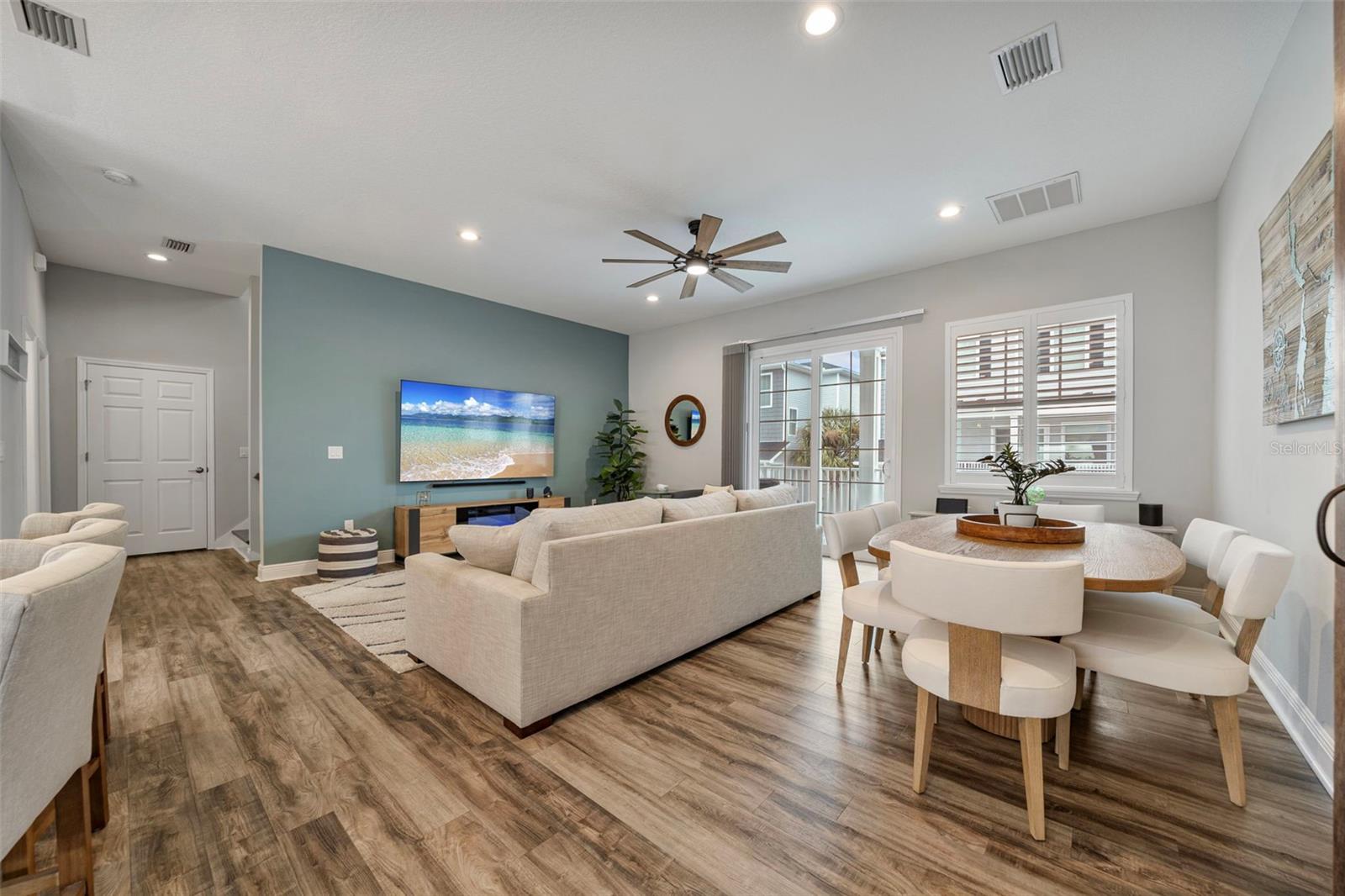 Image 13 of 51 For 515 Douglas Place