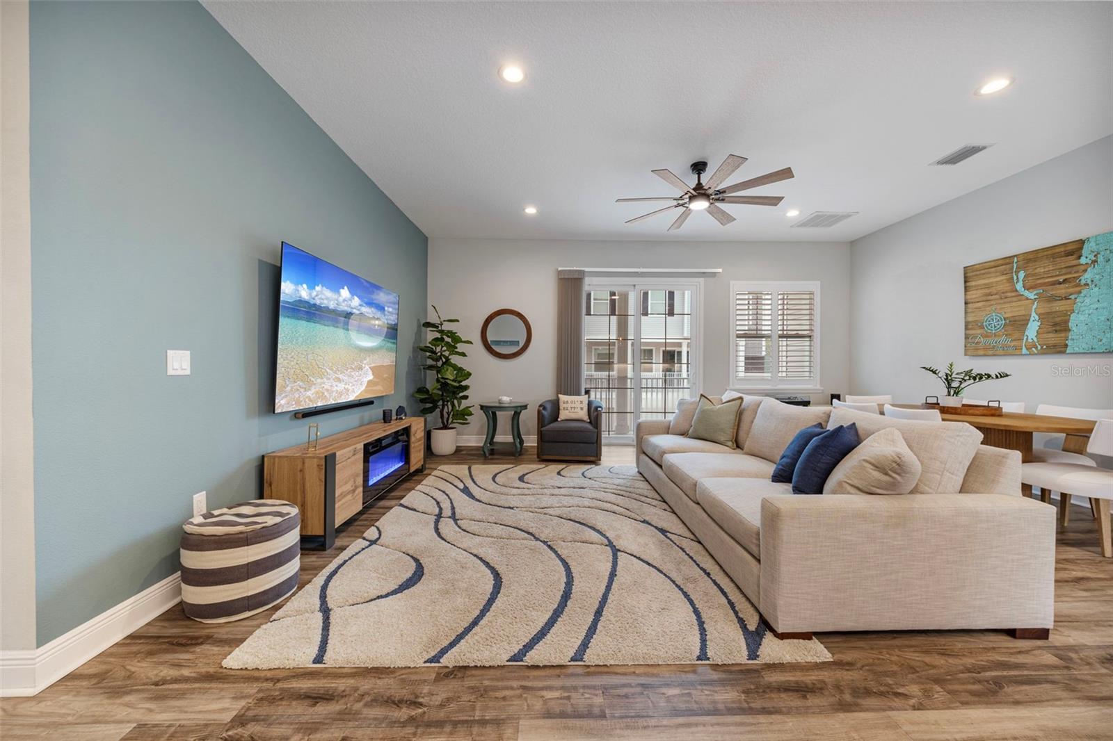 Image 15 of 51 For 515 Douglas Place