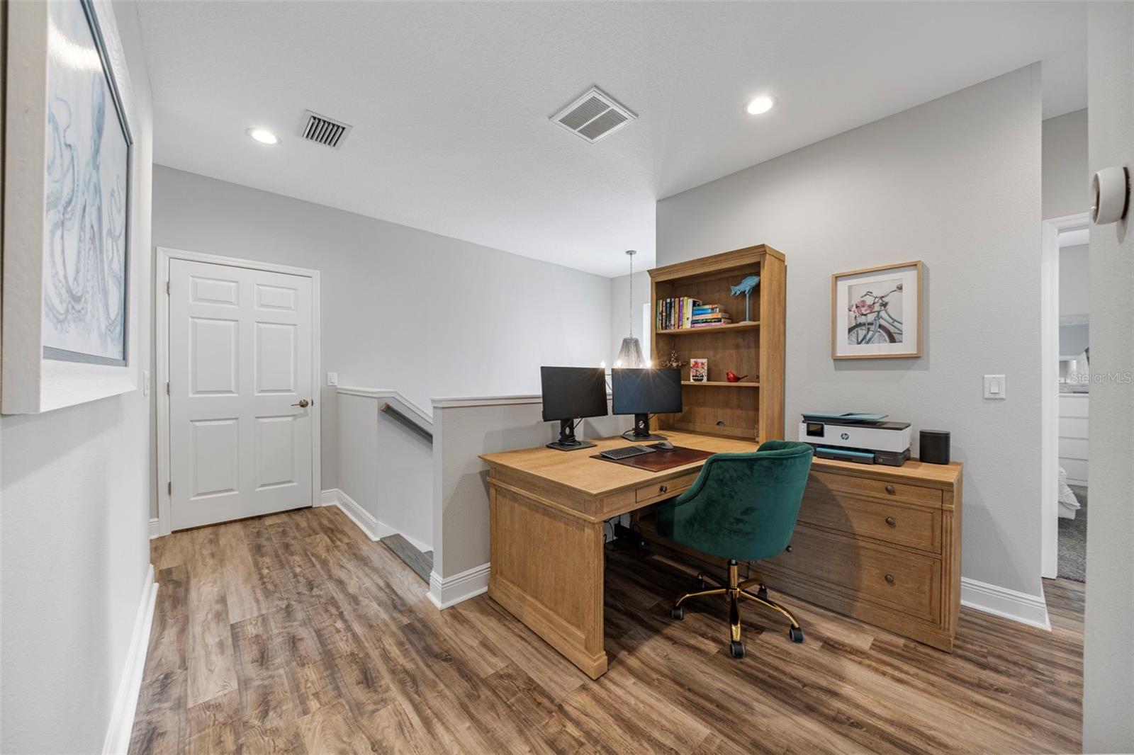 Image 24 of 51 For 515 Douglas Place