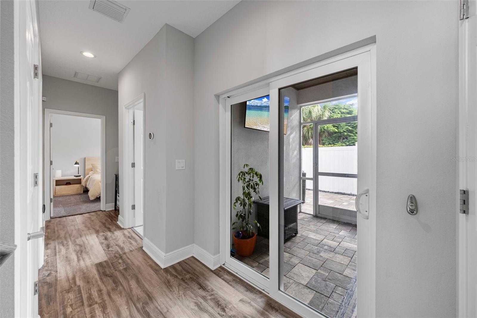 Image 28 of 51 For 515 Douglas Place