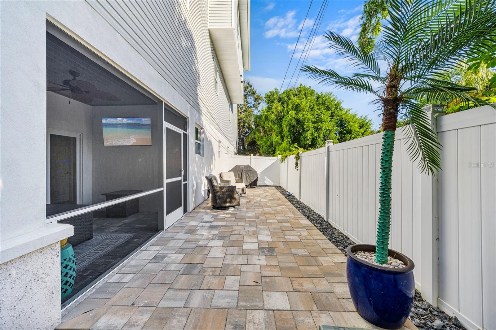 Image 31 of 51 For 515 Douglas Place