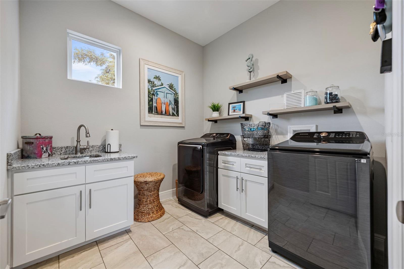 Image 32 of 51 For 515 Douglas Place