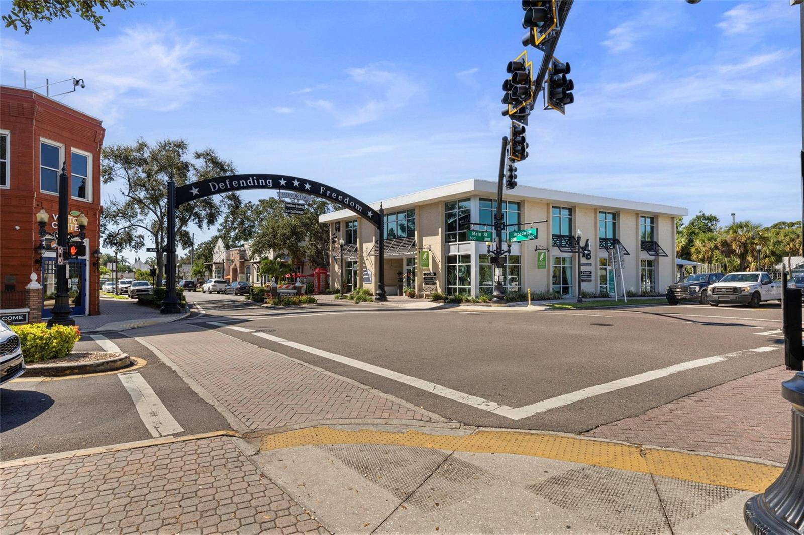 Image 46 of 51 For 515 Douglas Place