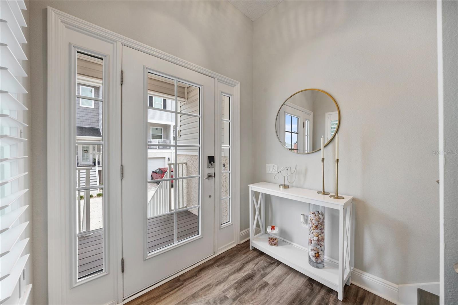 Image 5 of 51 For 515 Douglas Place