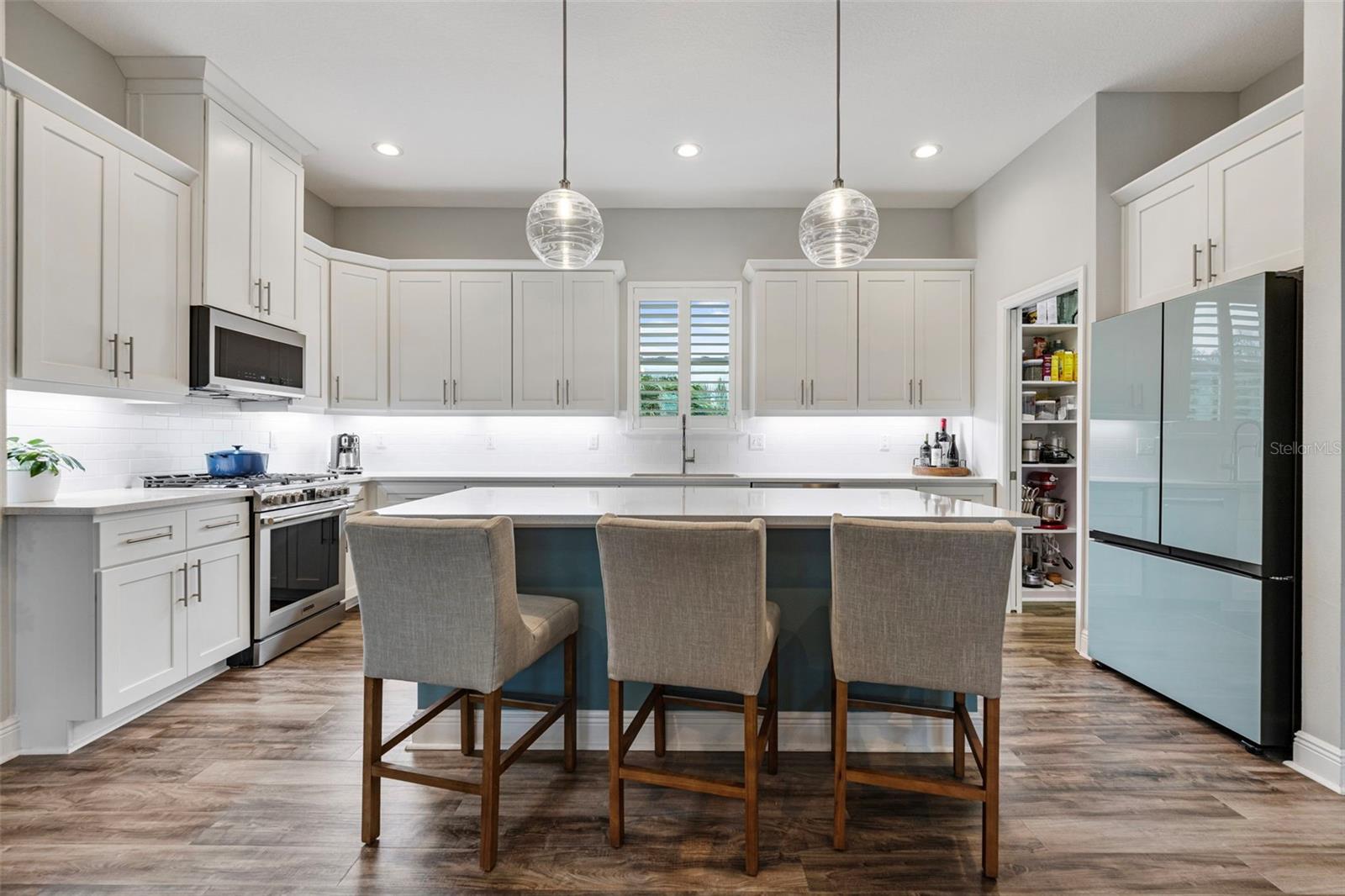 Image 6 of 51 For 515 Douglas Place