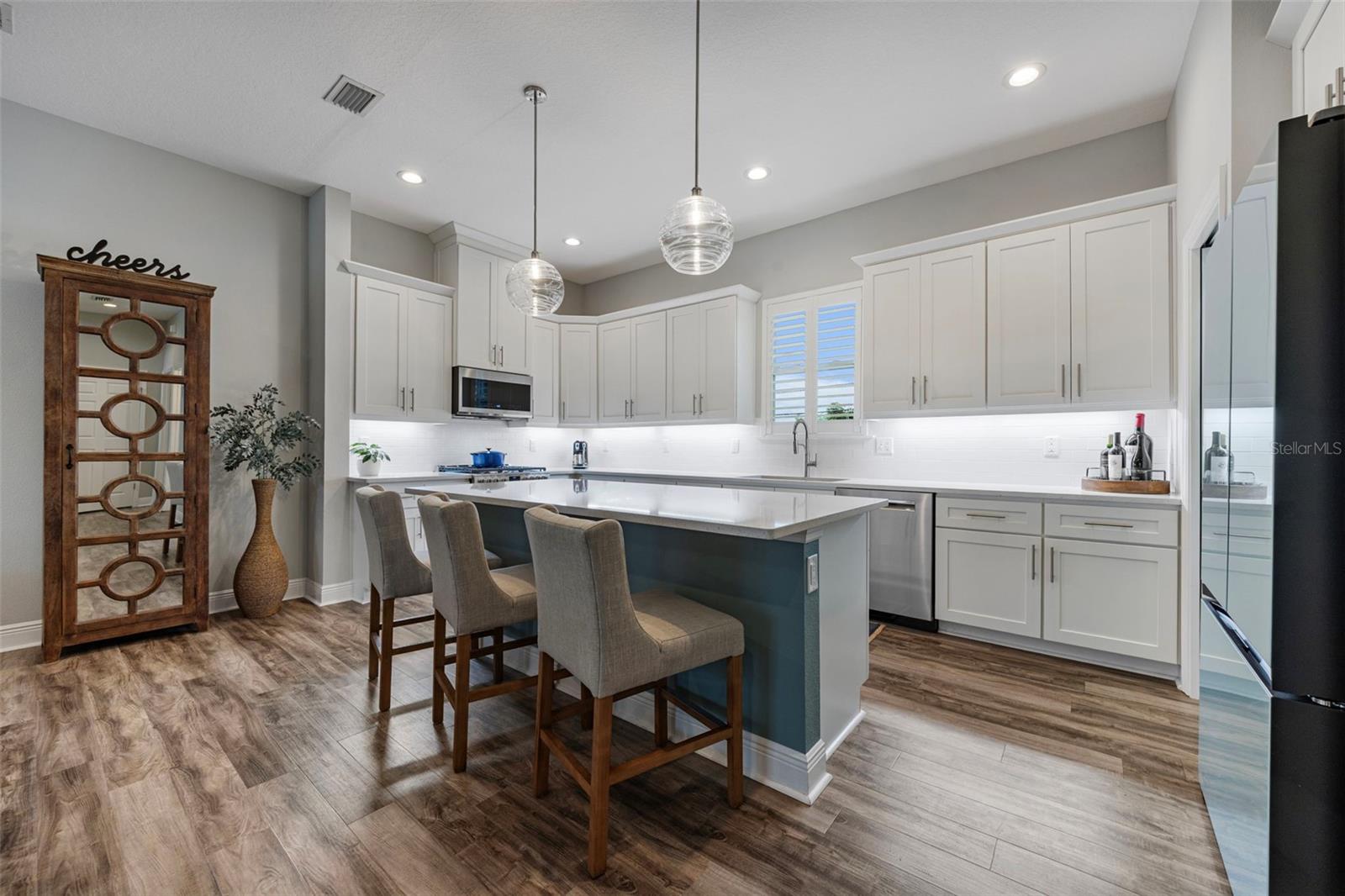 Image 8 of 51 For 515 Douglas Place