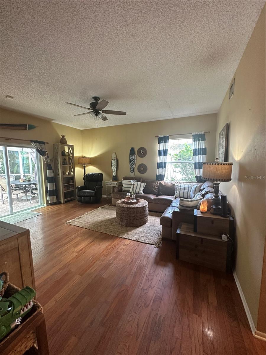 Image 18 of 56 For 1654 Bayhill Drive