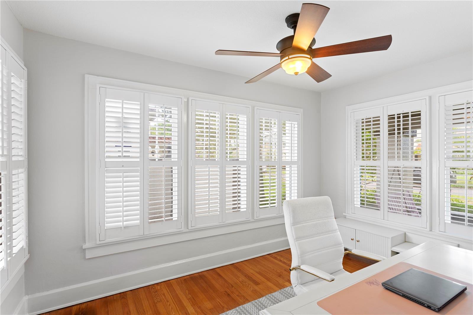 Image 10 of 56 For 515 20th Avenue Ne