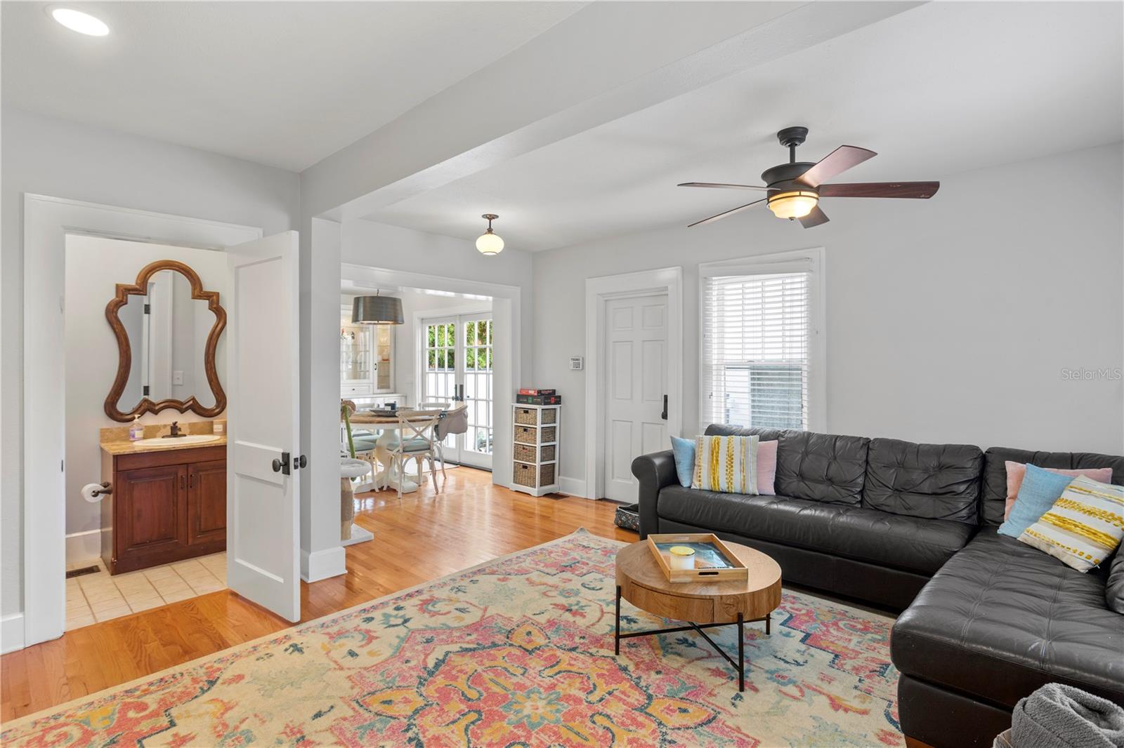 Image 23 of 56 For 515 20th Avenue Ne