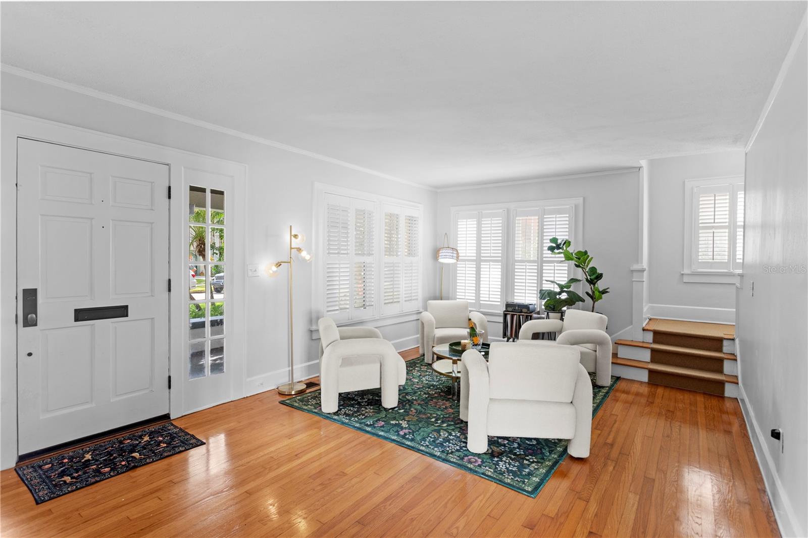 Image 6 of 56 For 515 20th Avenue Ne