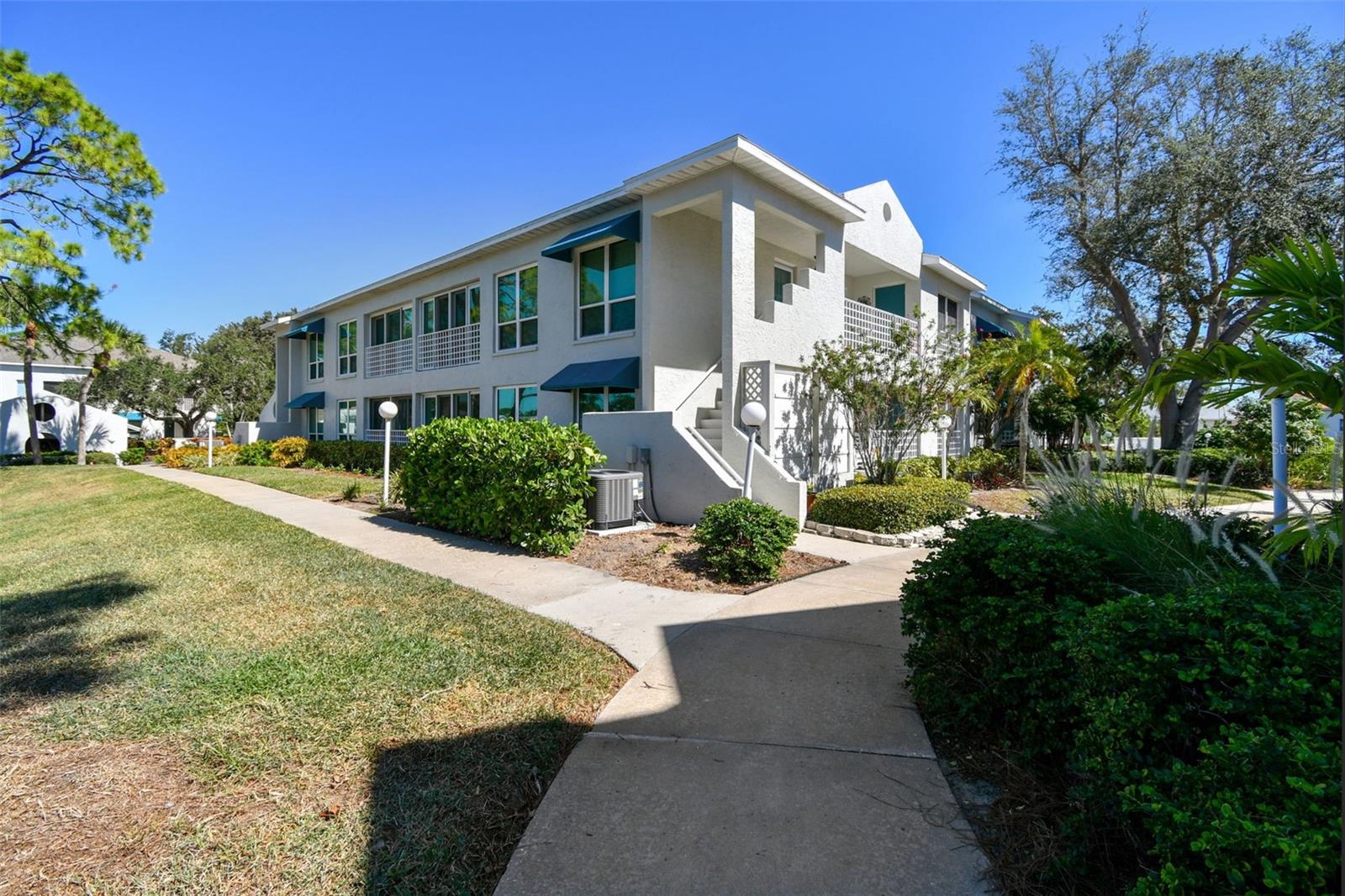 Image 3 of 44 For 318 108th Street W 106