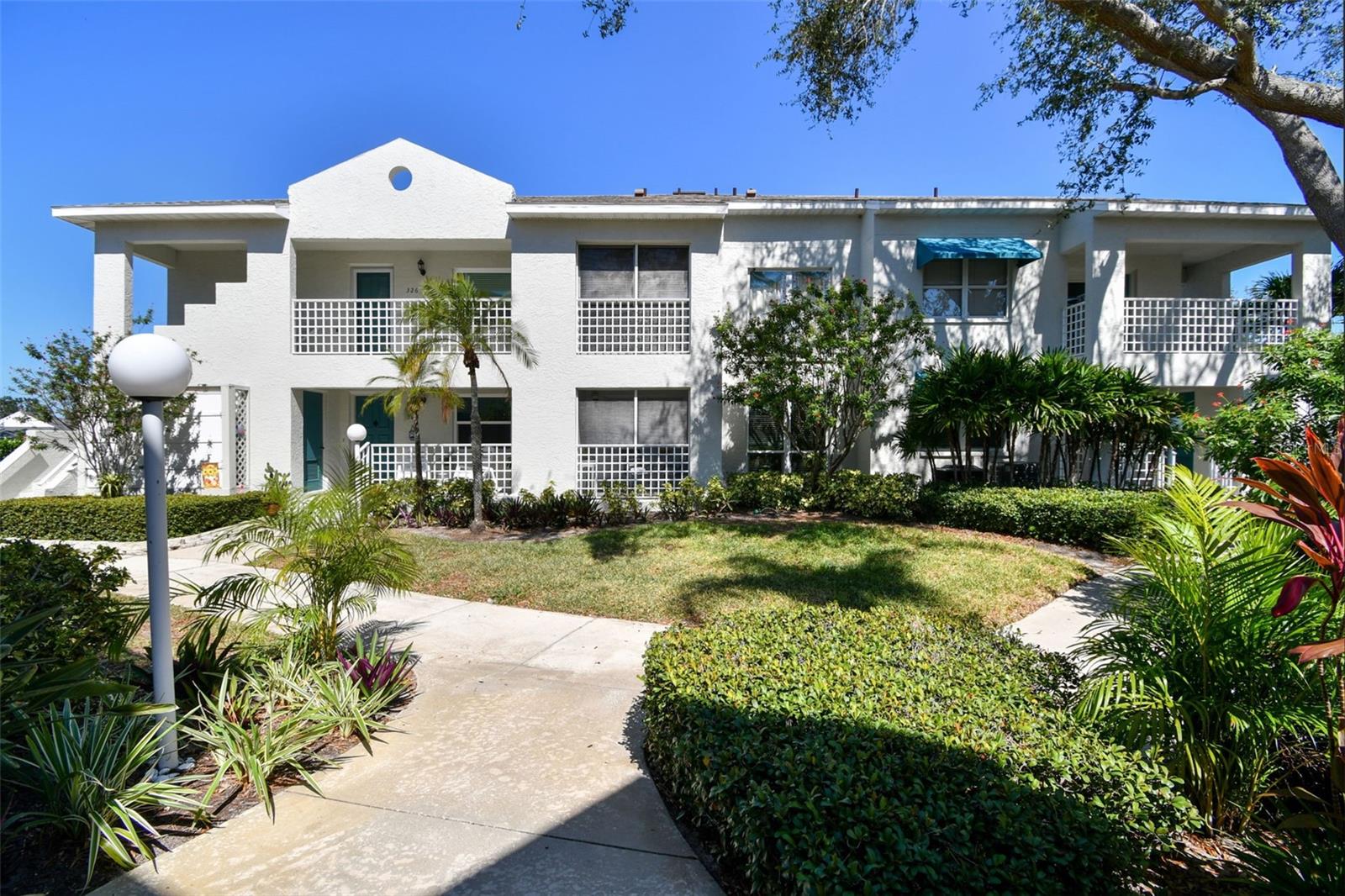 Image 4 of 44 For 318 108th Street W 106