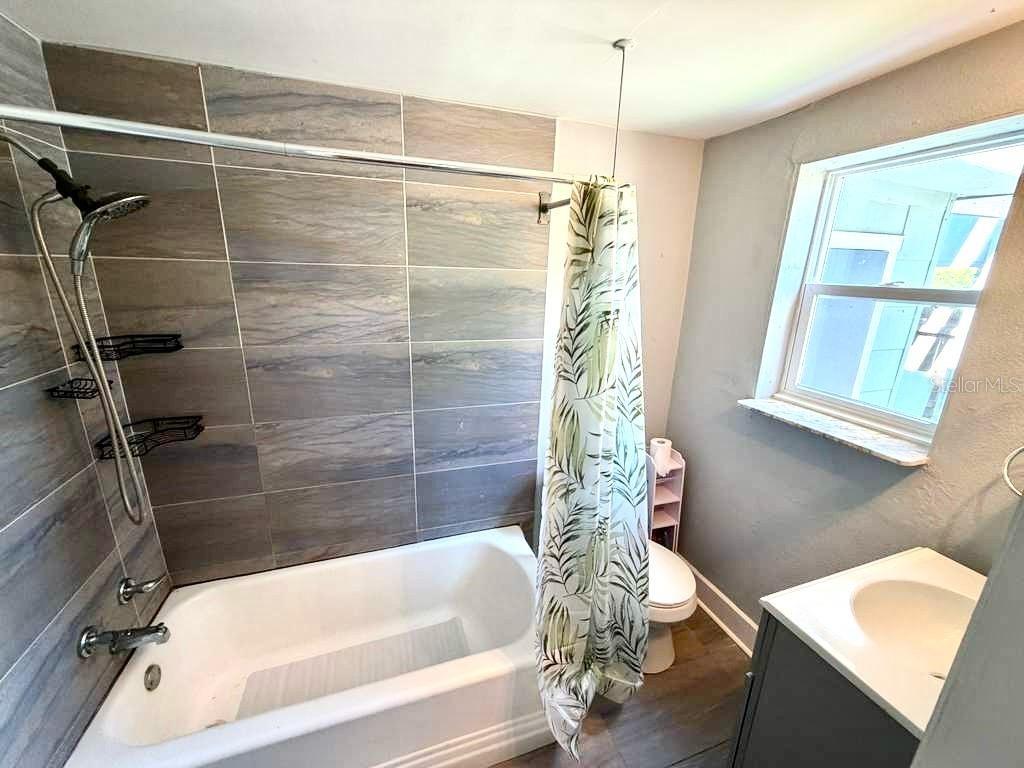 Image 11 of 19 For 543 13th Avenue S 1-2