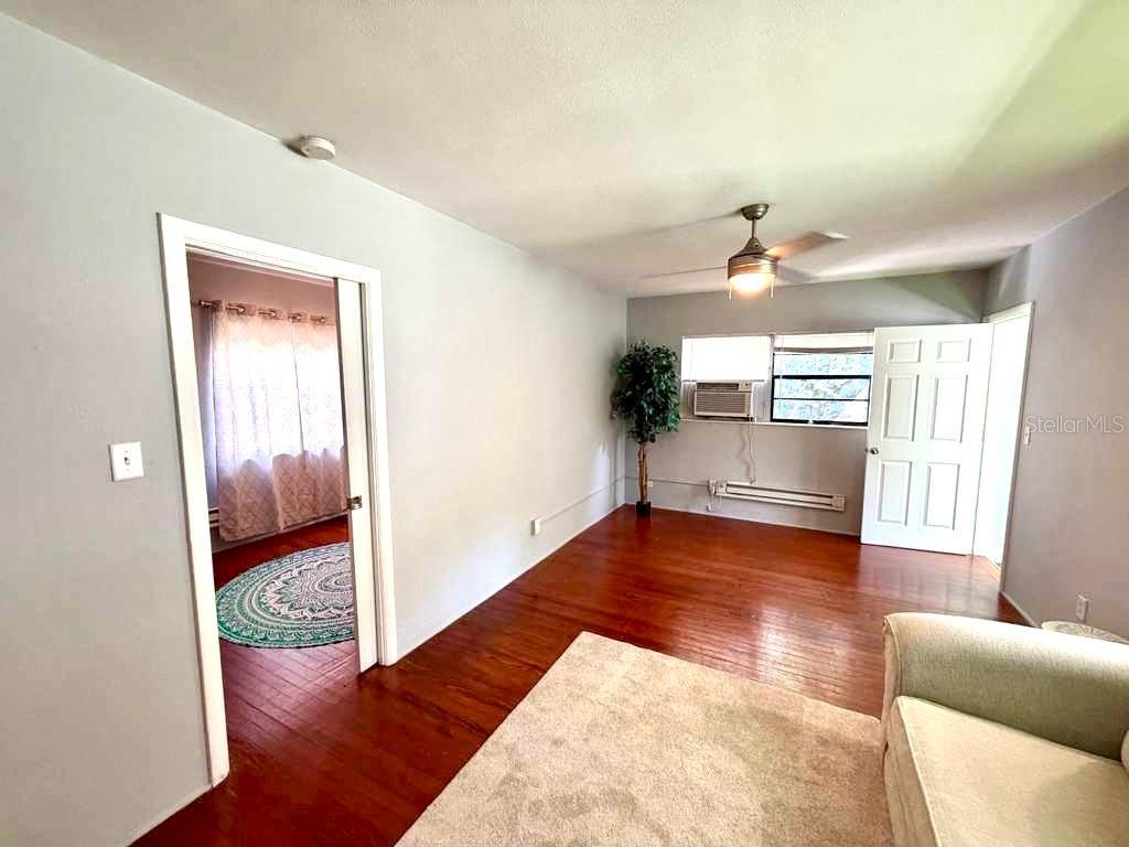 Image 12 of 19 For 543 13th Avenue S 1-2
