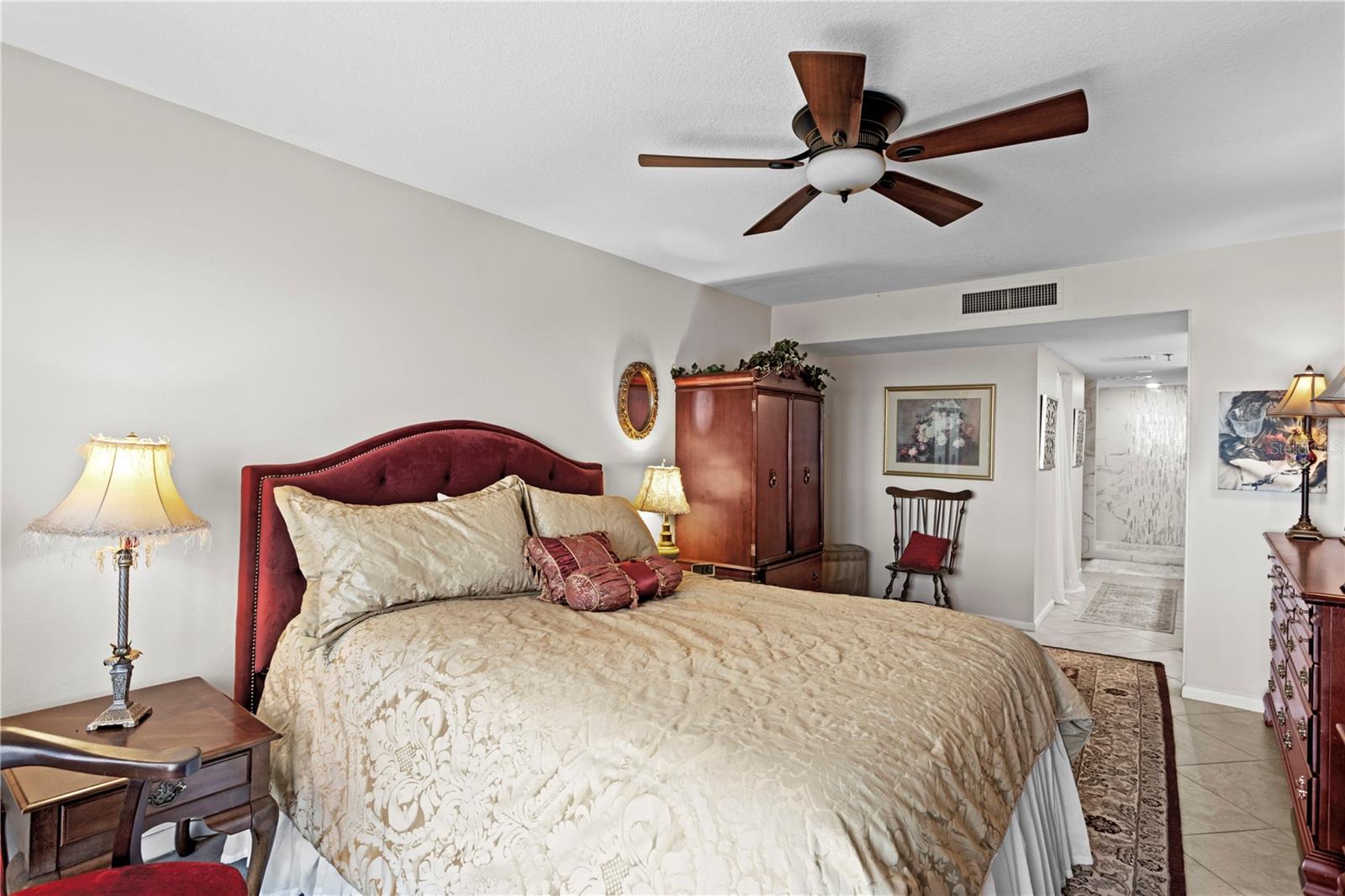 Image 33 of 62 For 3301 Bayshore Boulevard 2104d