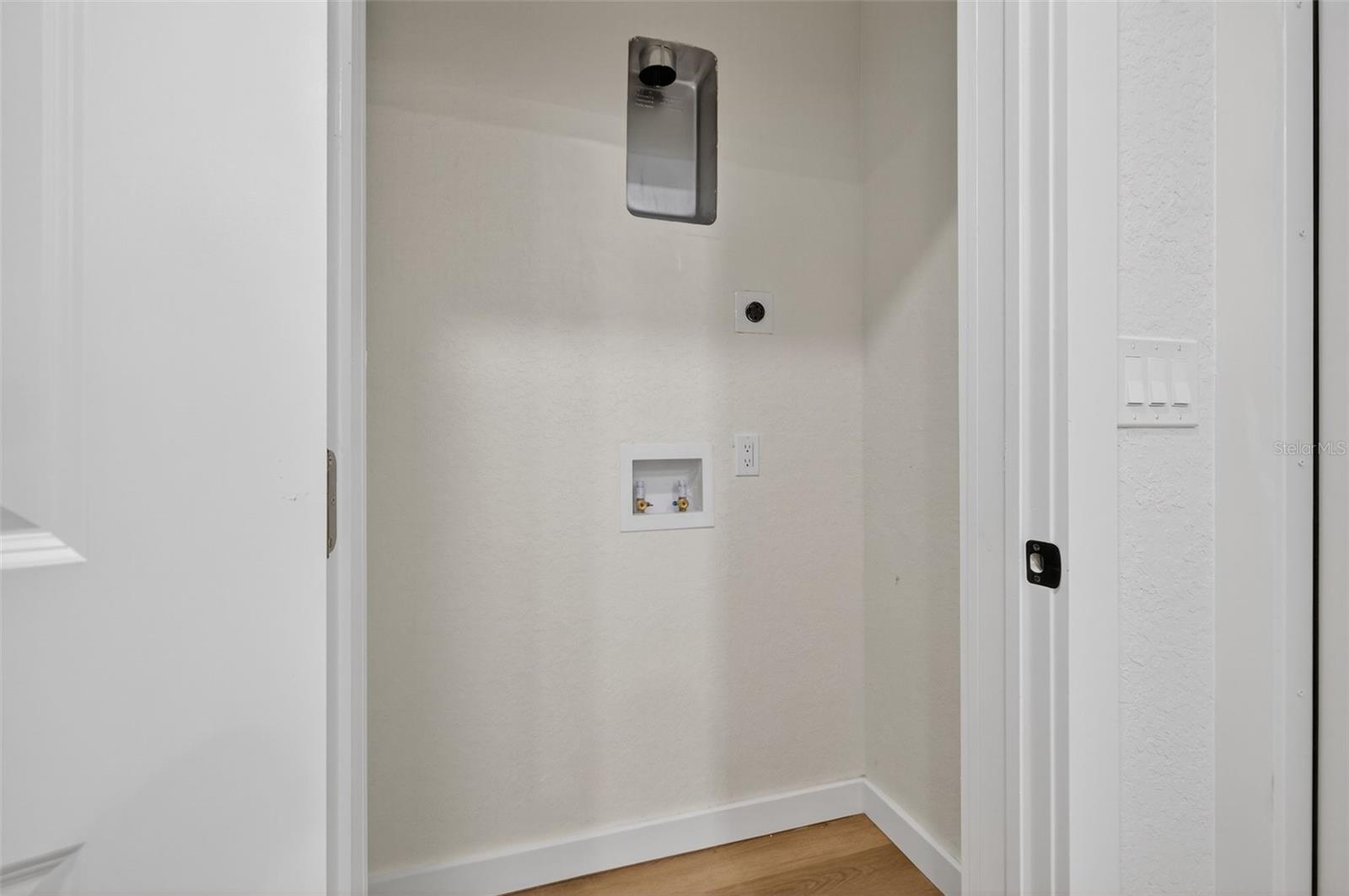 Image 17 of 24 For 2710 Boca Ciega Drive N