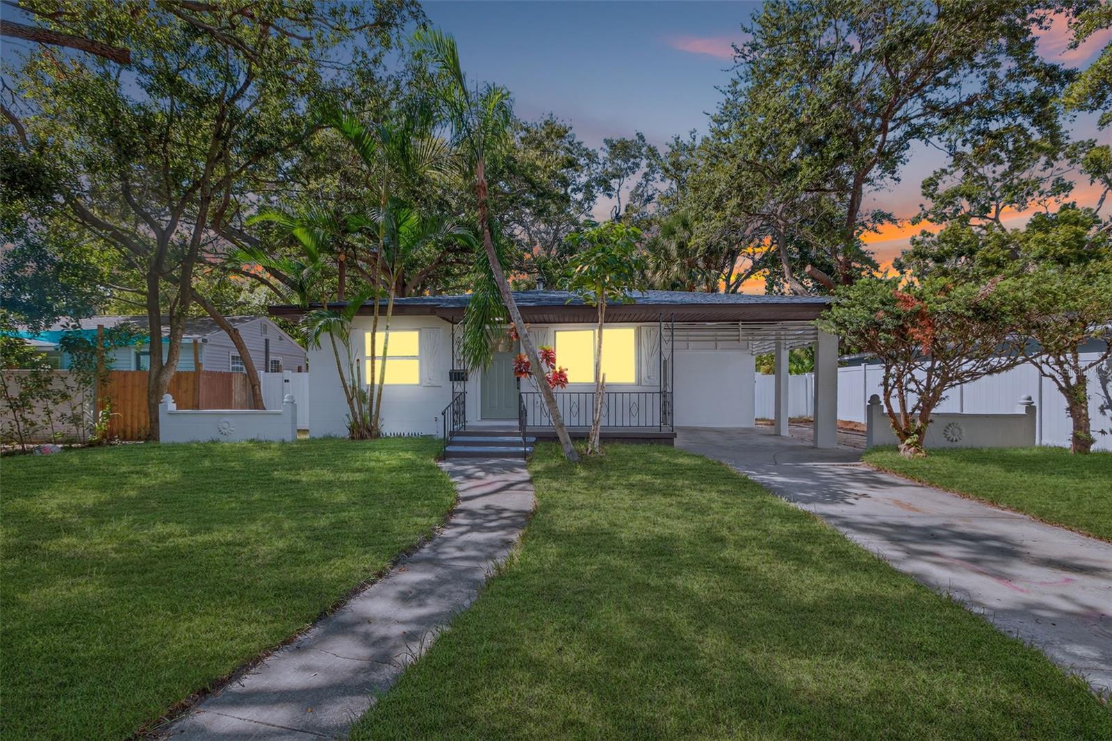 Image 2 of 24 For 2710 Boca Ciega Drive N