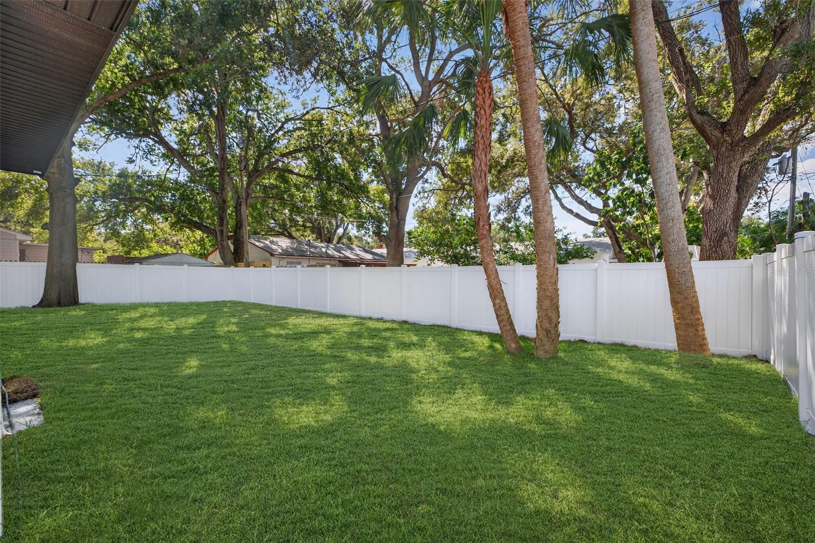 Image 21 of 24 For 2710 Boca Ciega Drive N