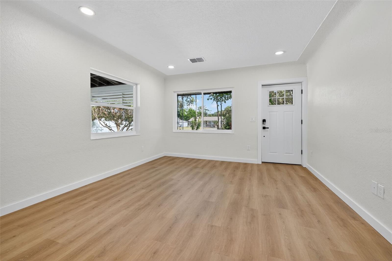 Image 9 of 24 For 2710 Boca Ciega Drive N