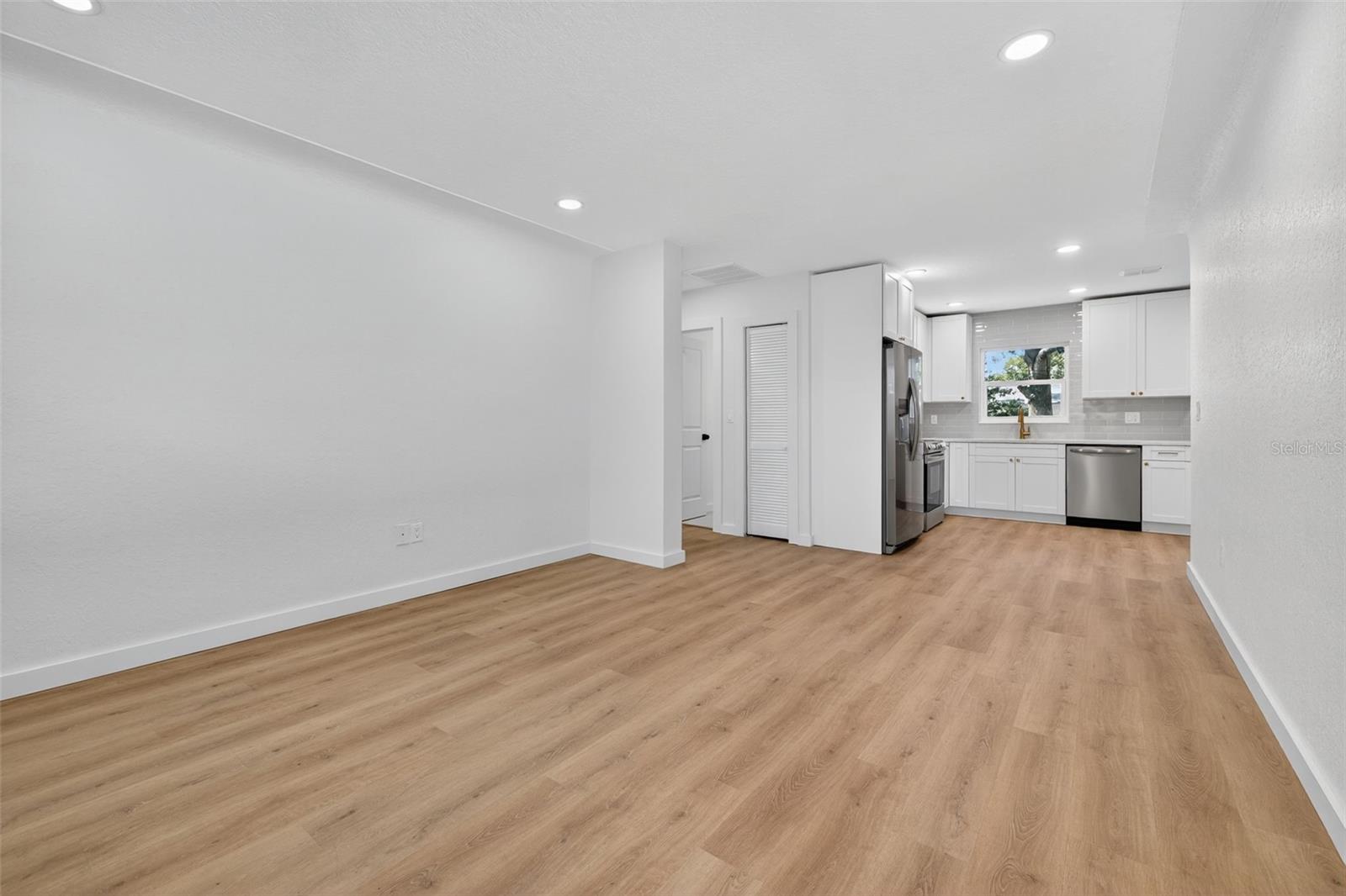 Image 14 of 33 For 2710 Boca Ciega Drive N