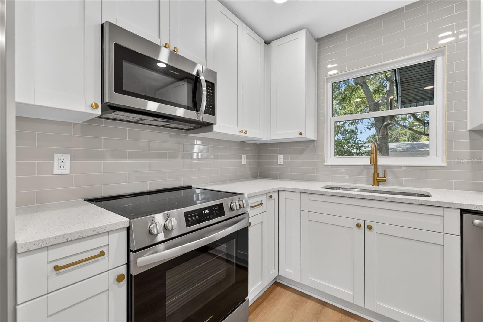 Image 16 of 33 For 2710 Boca Ciega Drive N