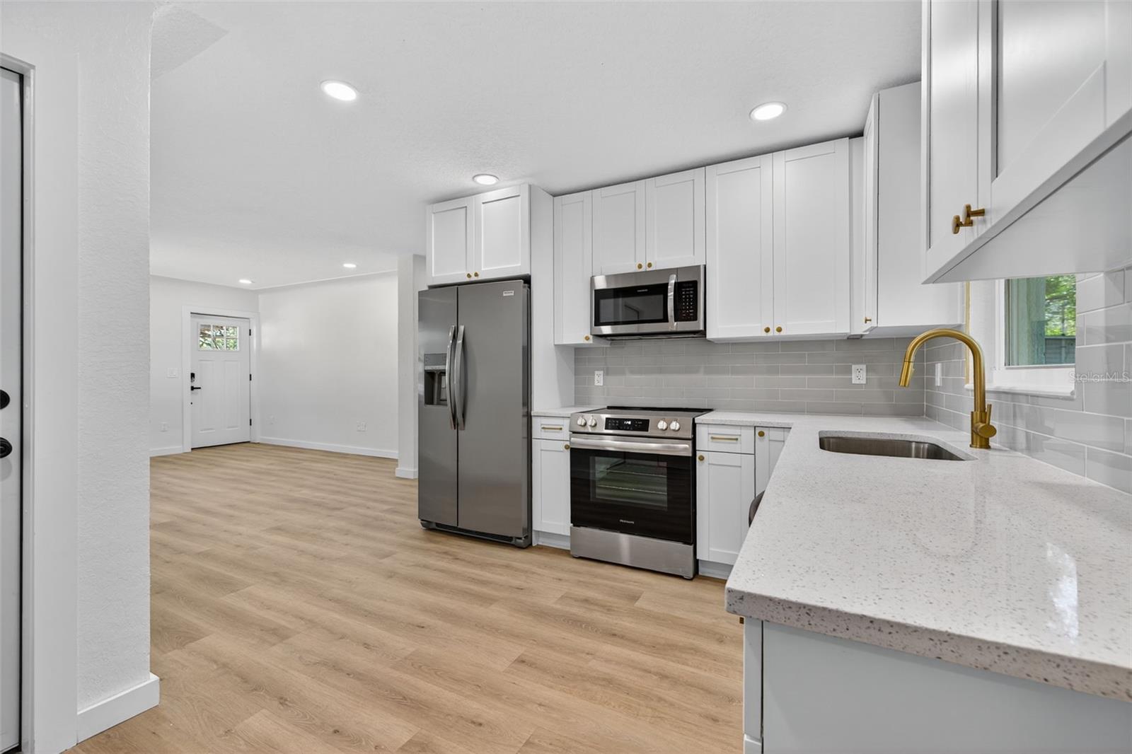 Image 18 of 33 For 2710 Boca Ciega Drive N