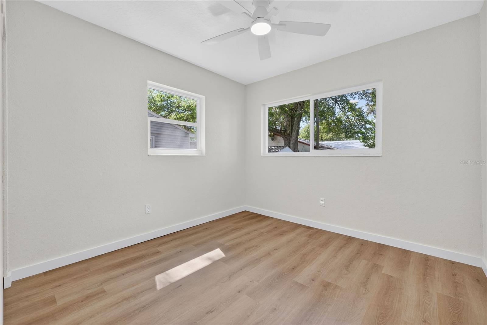 Image 27 of 33 For 2710 Boca Ciega Drive N