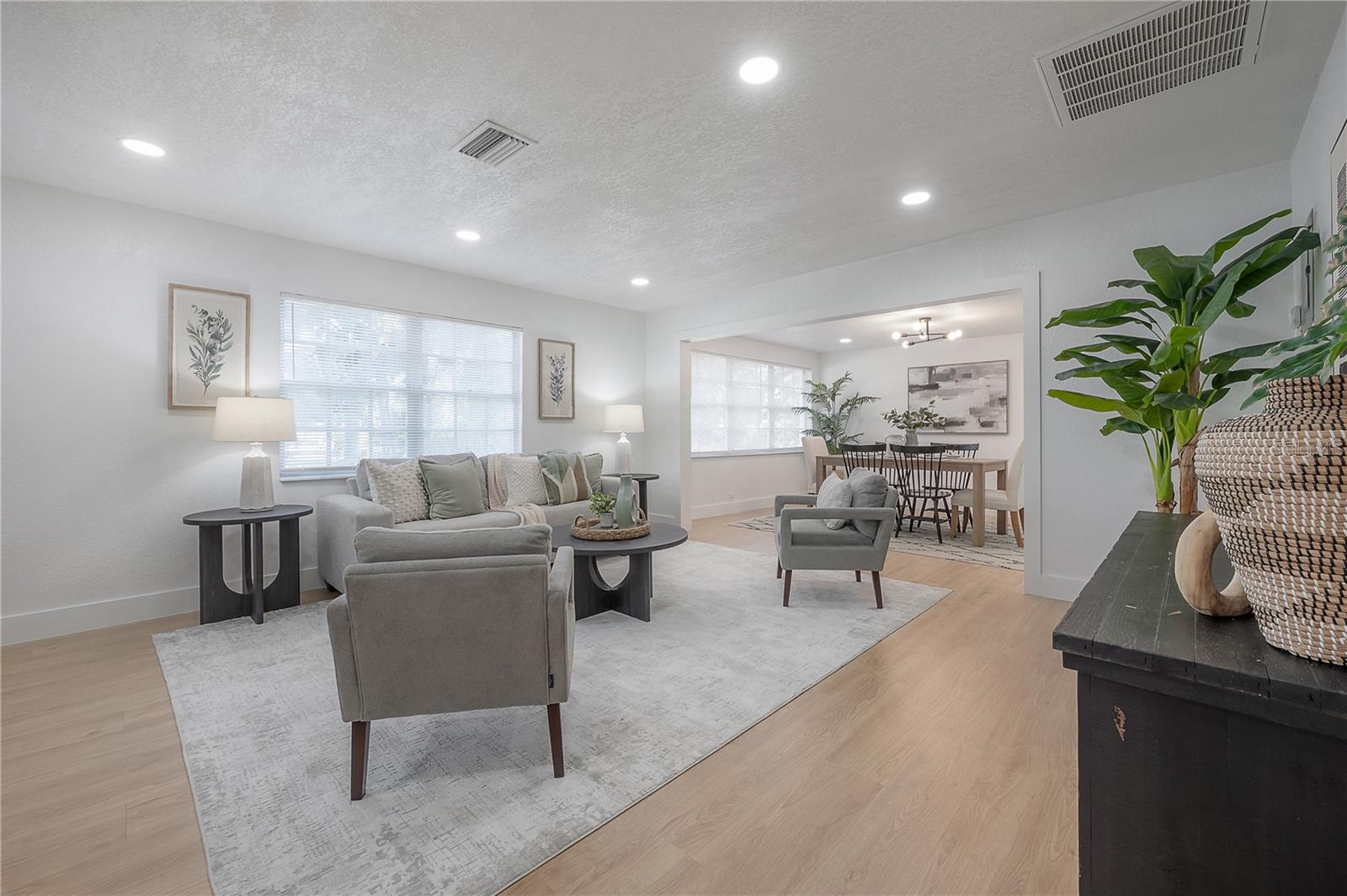 Image 5 of 60 For 3118 Sligh Avenue