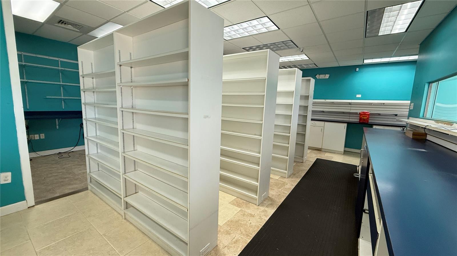 Image 19 of 26 For 3350 Bay Drive