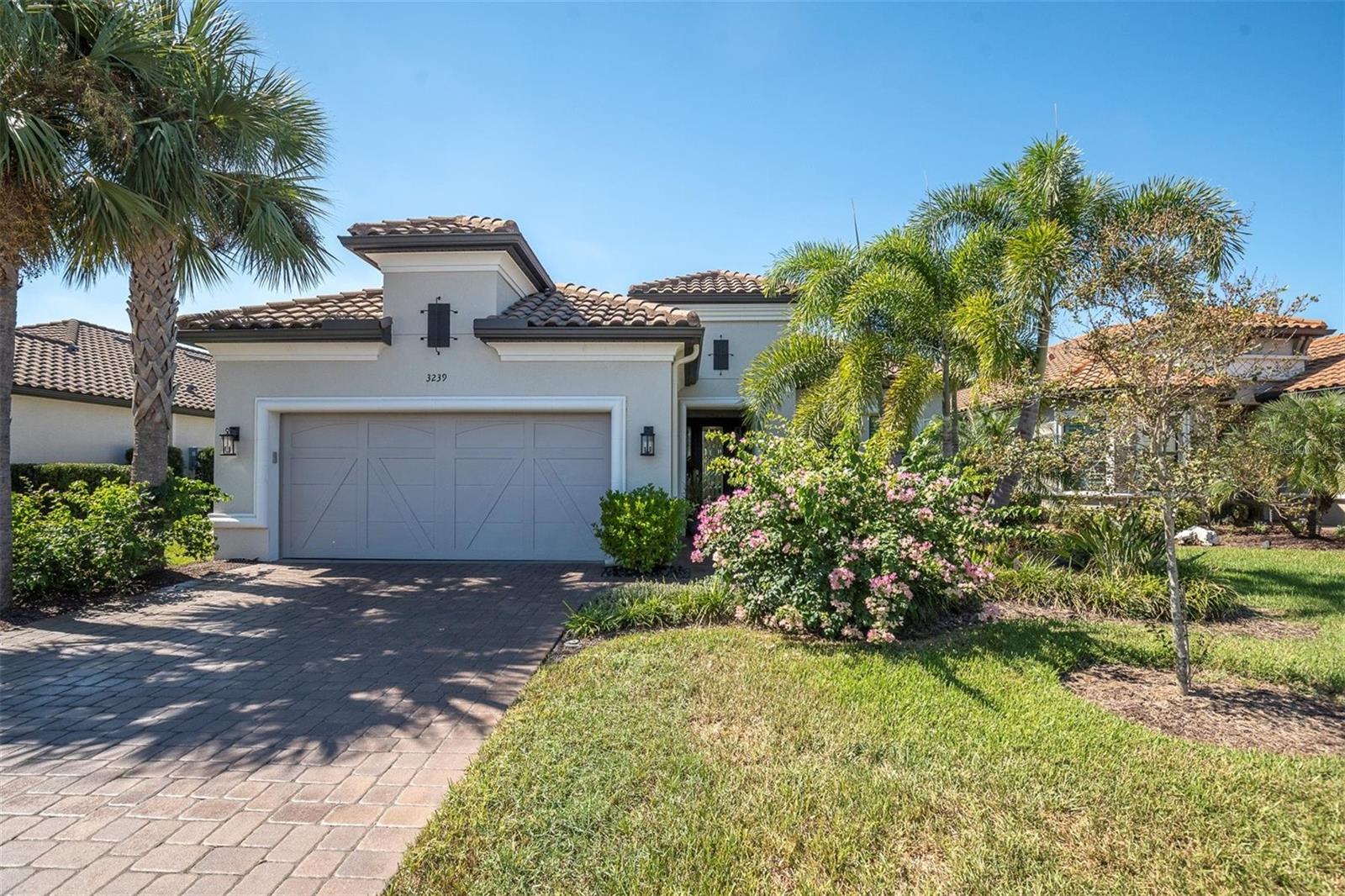 Image 4 of 64 For 3239 Forsythia Drive