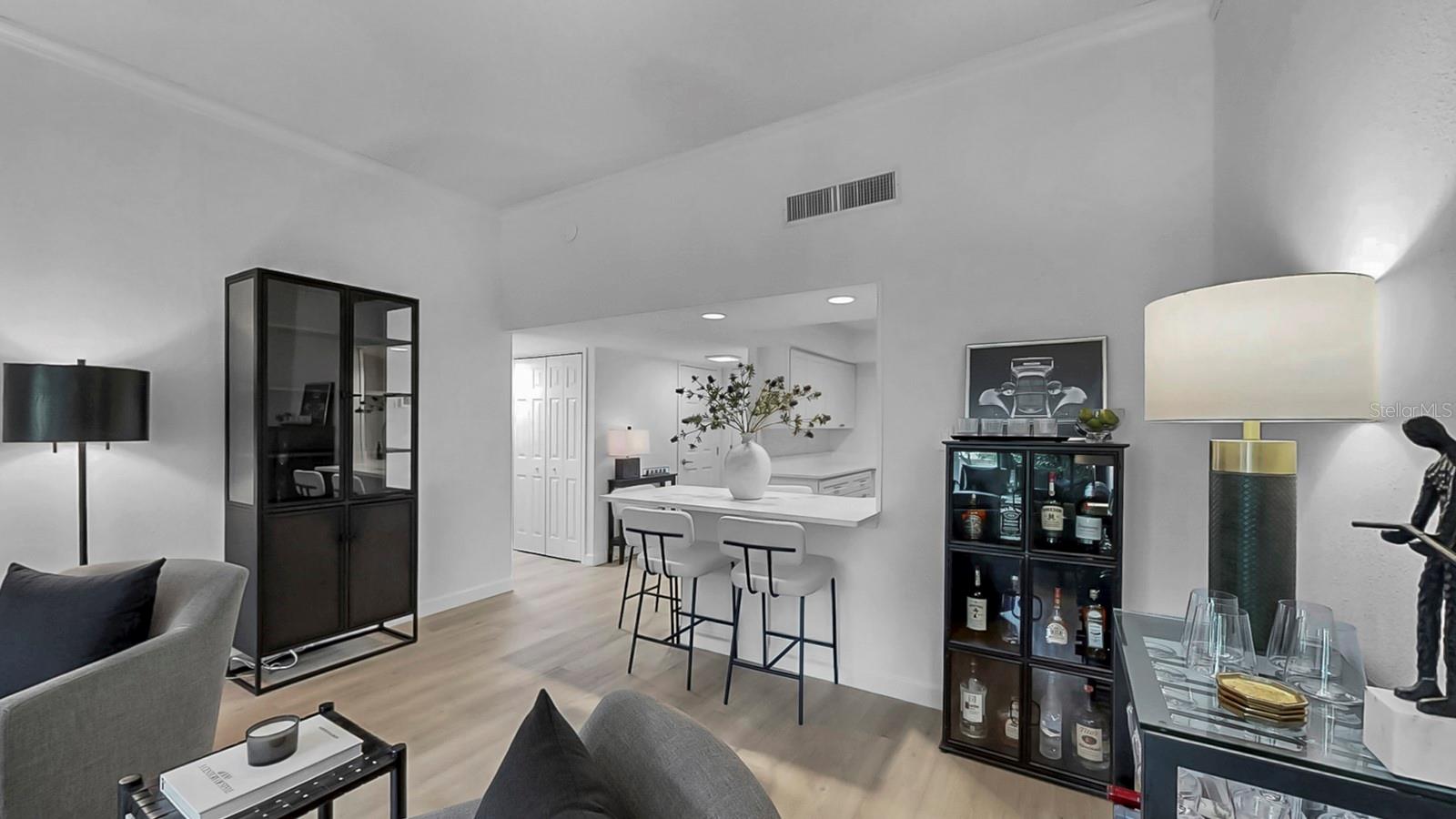 Image 15 of 58 For 7400 Sun Island Drive S 105