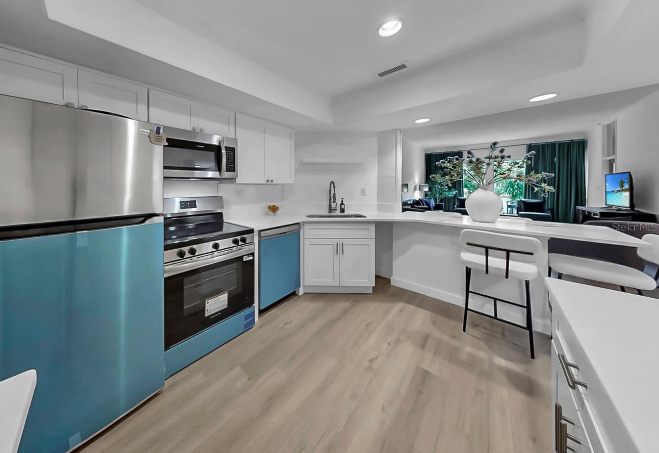 Image 3 of 58 For 7400 Sun Island Drive S 105