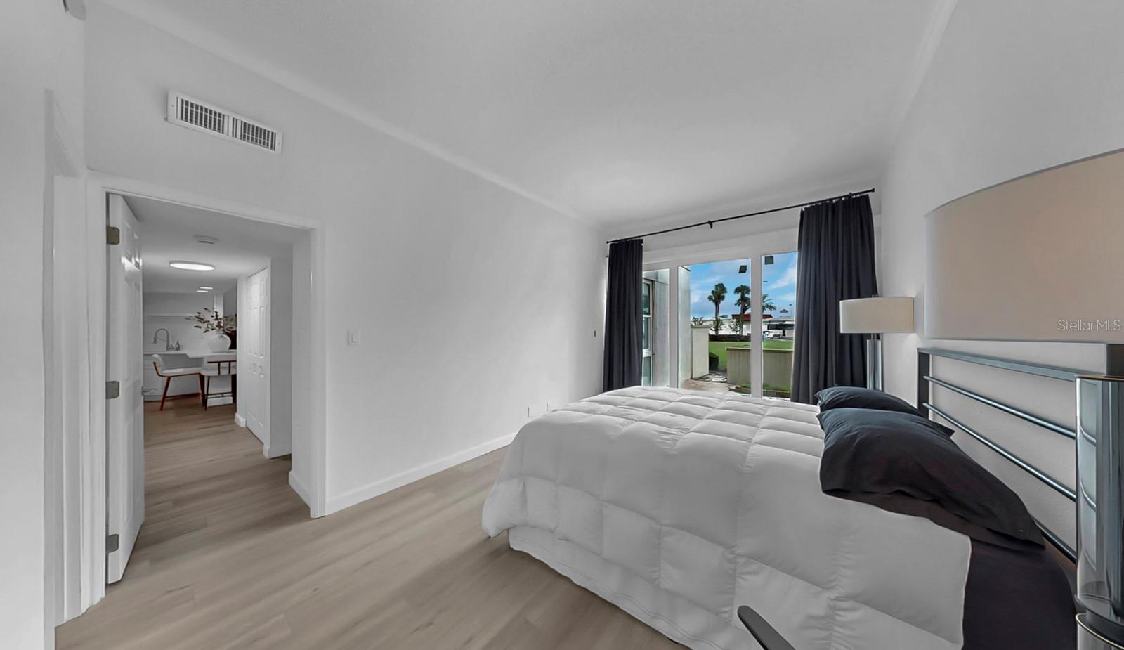 Image 33 of 58 For 7400 Sun Island Drive S 105