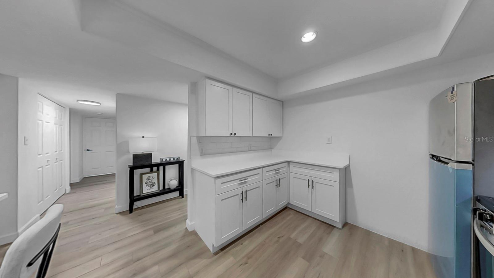 Image 7 of 58 For 7400 Sun Island Drive S 105