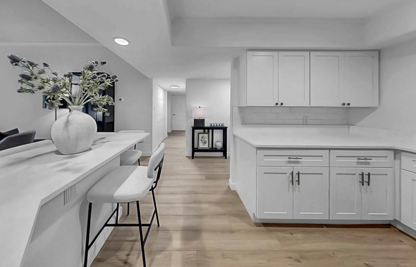 Image 8 of 58 For 7400 Sun Island Drive S 105