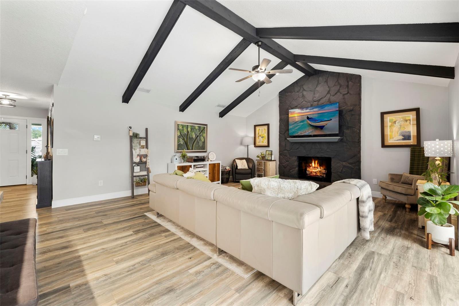 Image 7 of 64 For 21334 Lake Sharon Drive