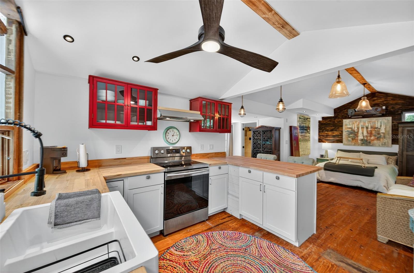 Image 38 of 88 For 5414-5416 Delette Avenue S