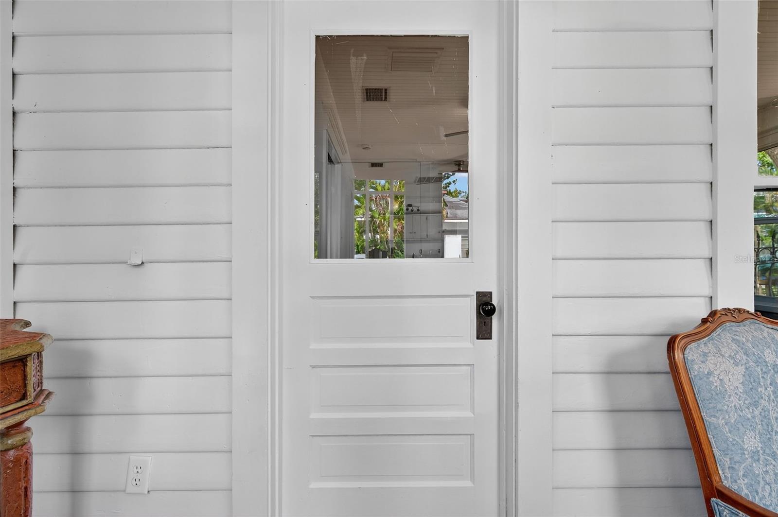 Image 6 of 88 For 5414-5416 Delette Avenue S