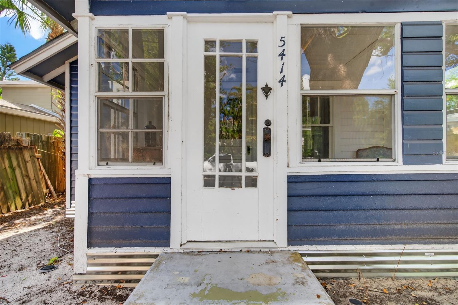 Image 60 of 88 For 5414-5416 Delette Avenue S