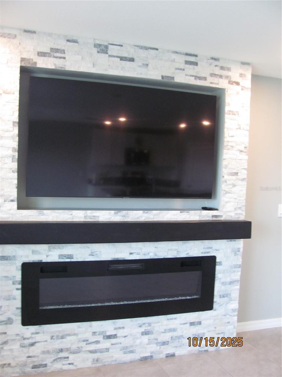 Image 15 of 46 For 5289 Fiddle Fig Avenue