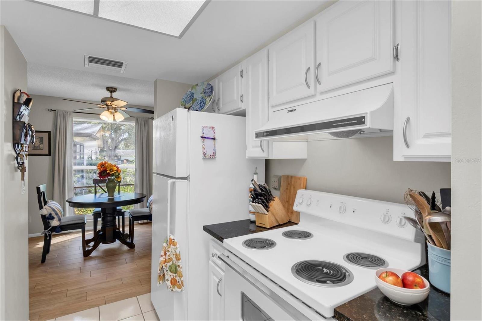 Image 11 of 31 For 2846 Highlands Boulevard D