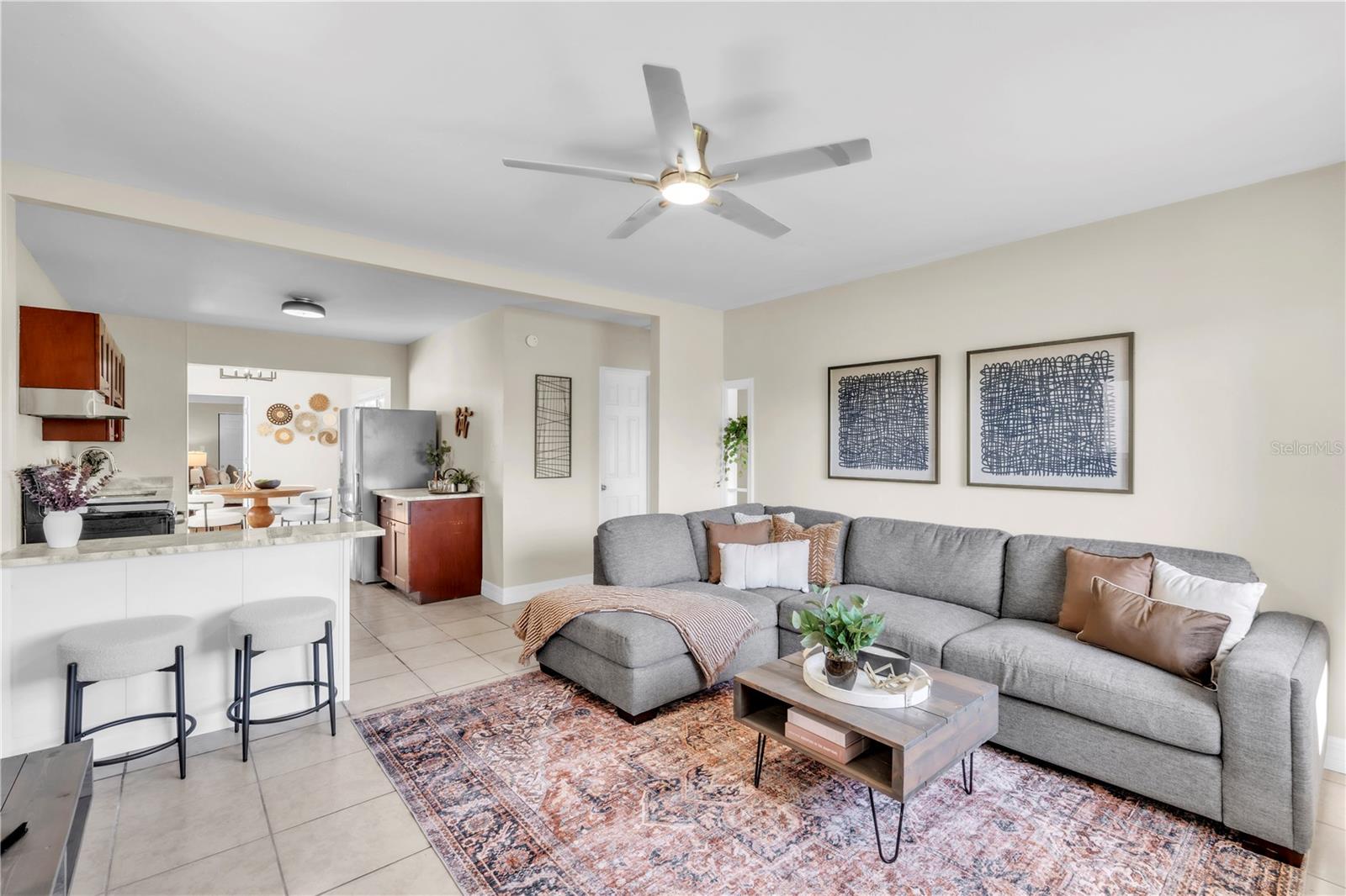 Listing photo id 0 for 4651 Fairfield Avenue S