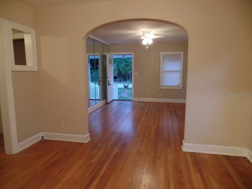 Image 3 of 11 For 1908 20th Avenue N