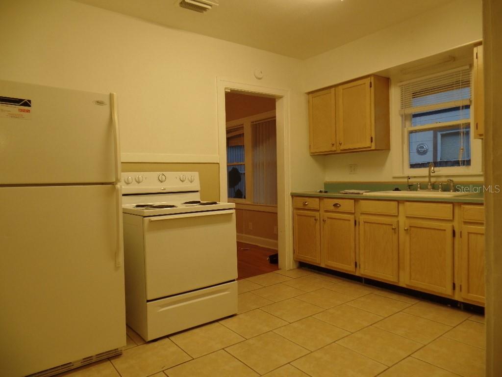 Image 4 of 11 For 1908 20th Avenue N