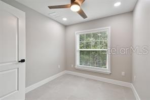 Image 18 of 31 For 2933 5th Avenue S