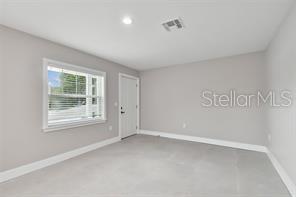 Image 3 of 31 For 2933 5th Avenue S